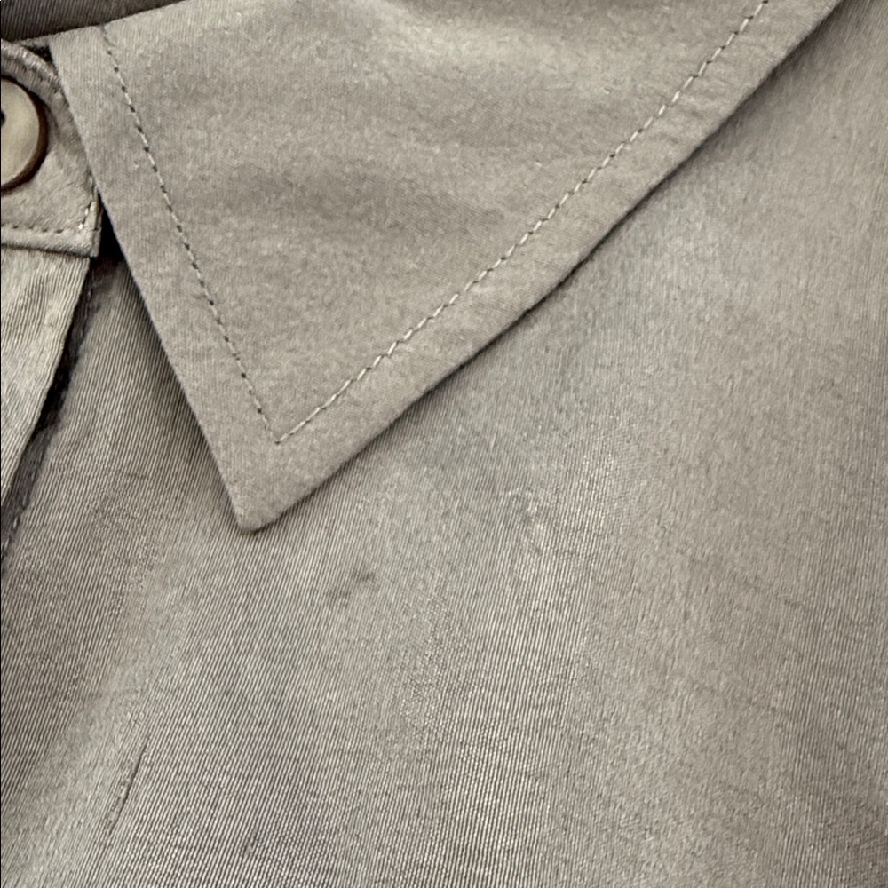 Eileen Fisher Women’s purple Long Sleeve Button Down Silk Blouse XL - Picture 12 of 12